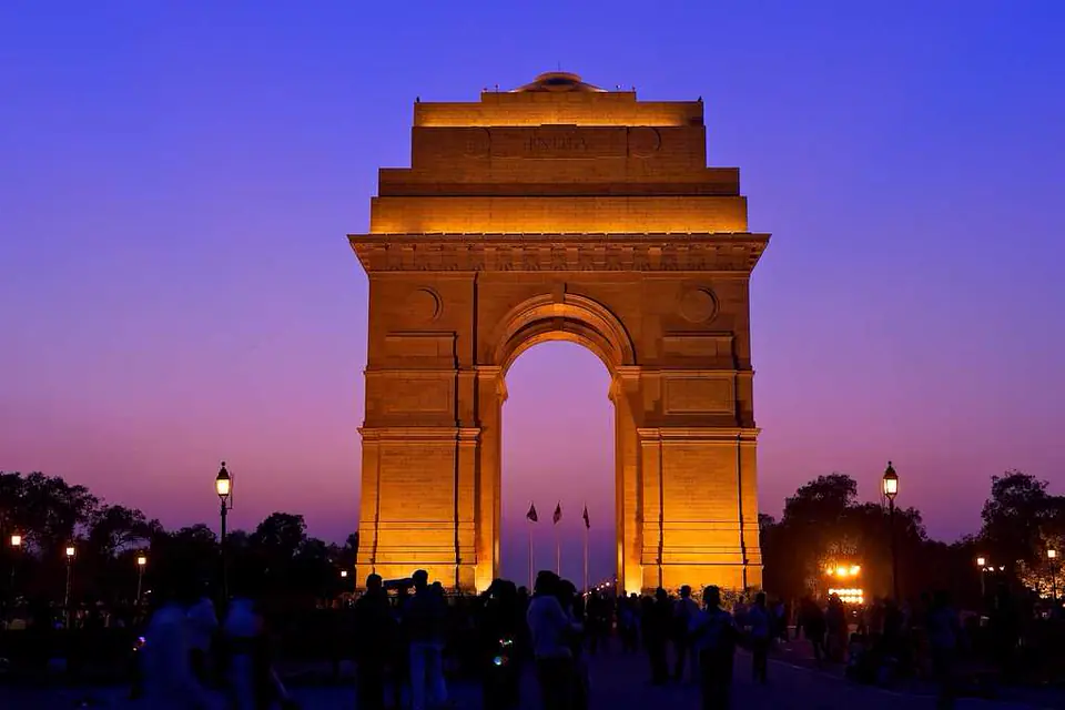 Vrindavan to Delhi